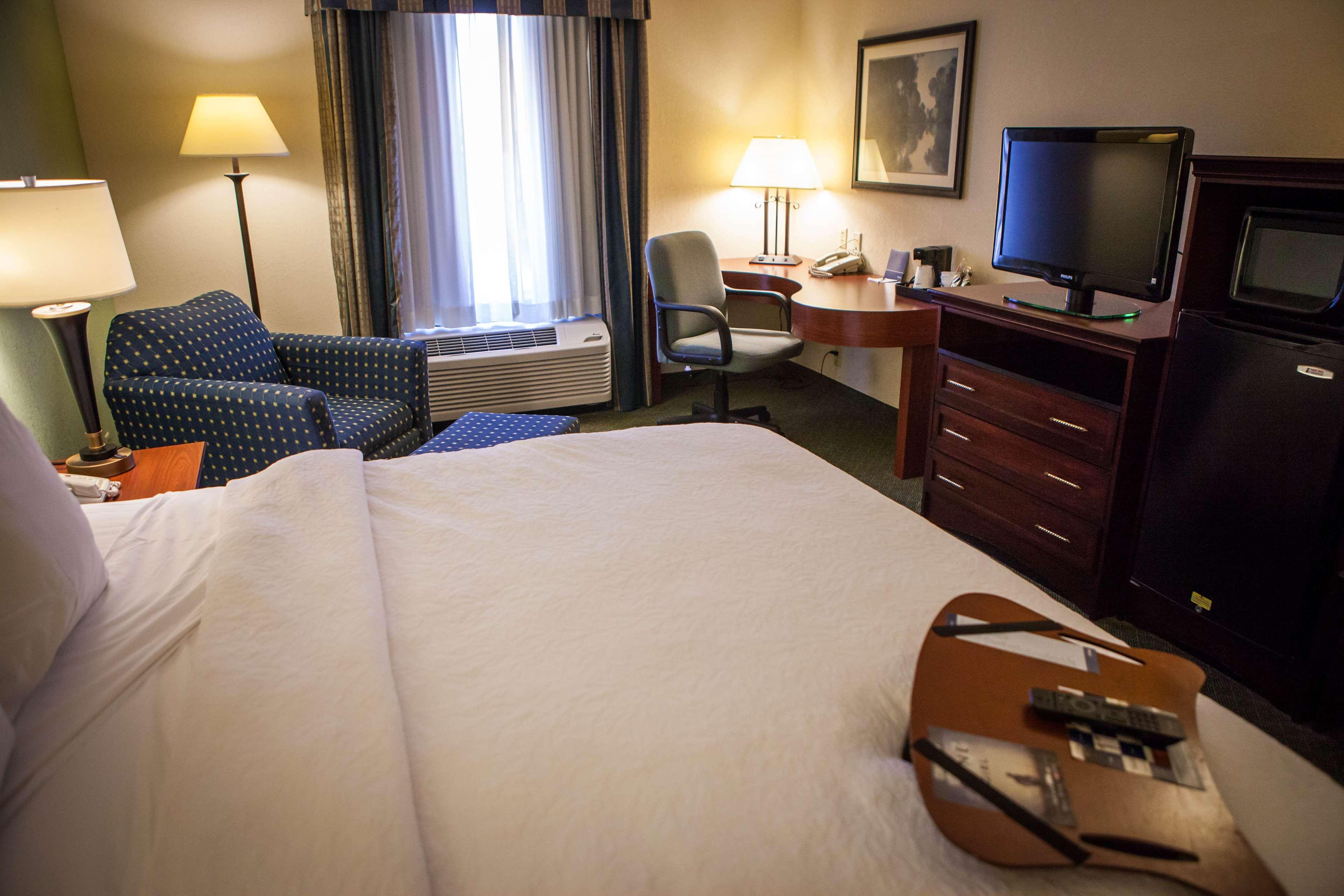 Hampton Inn & Suites, Springfield Sw Екстериор снимка
