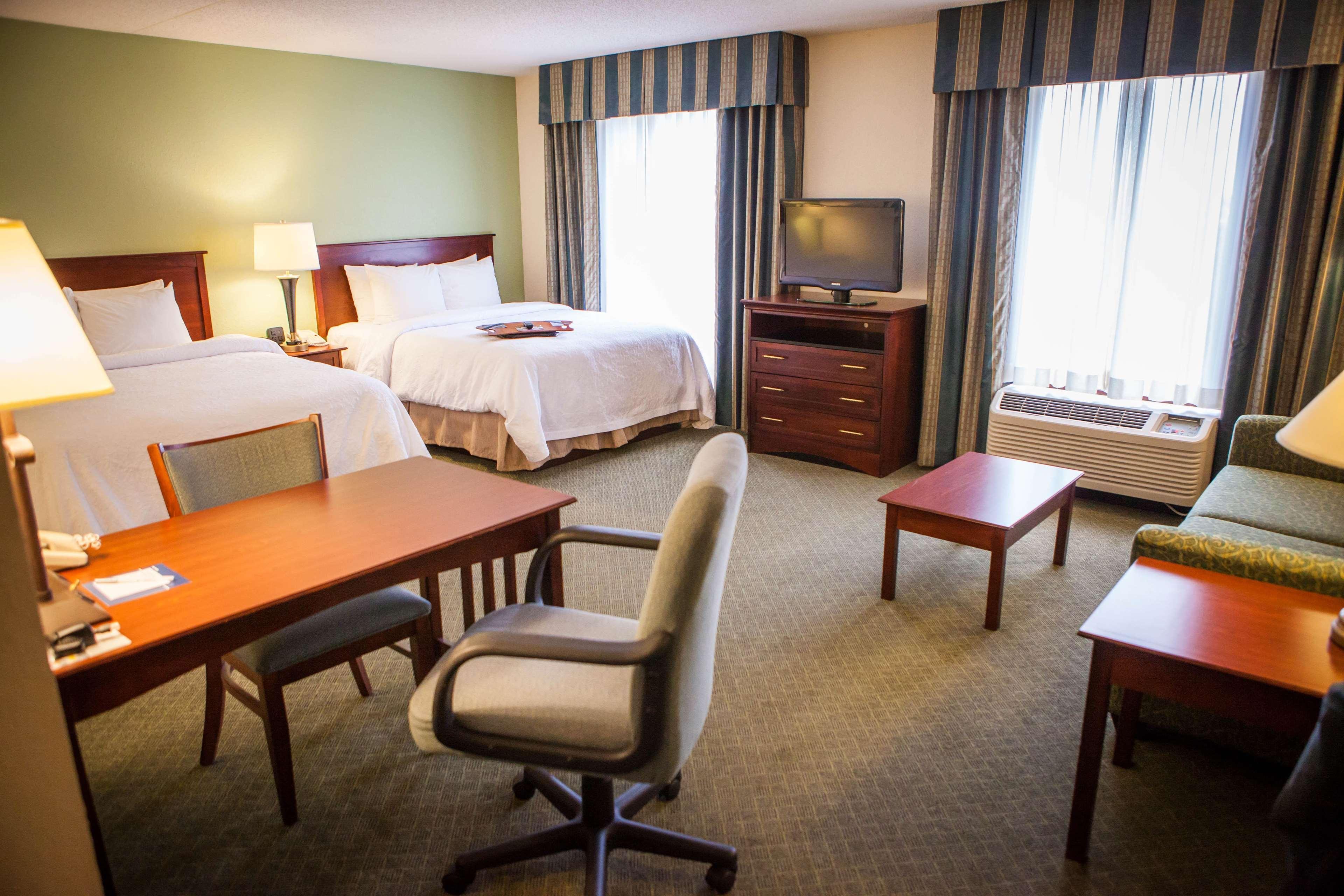 Hampton Inn & Suites, Springfield Sw Екстериор снимка