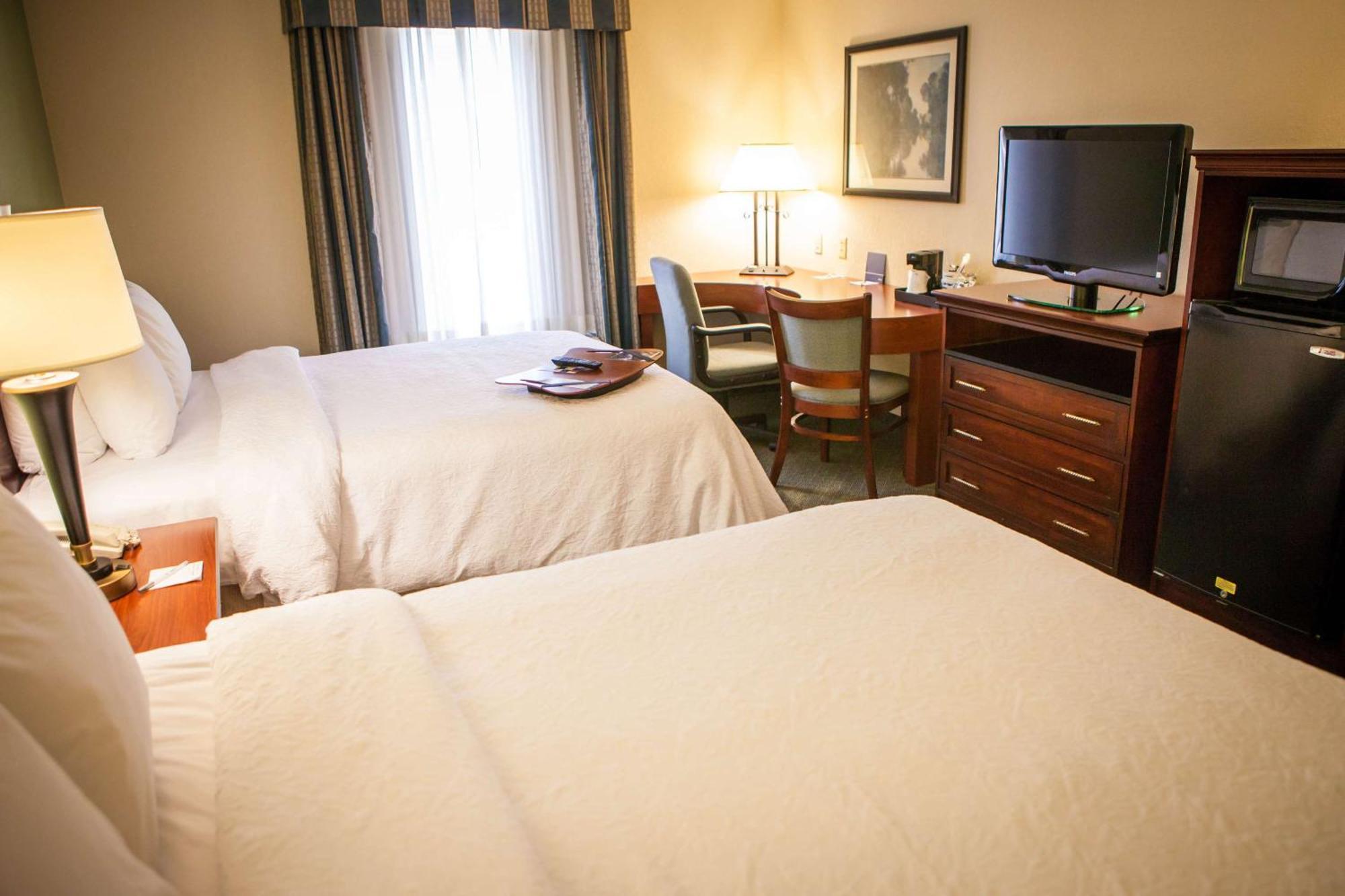 Hampton Inn & Suites, Springfield Sw Екстериор снимка