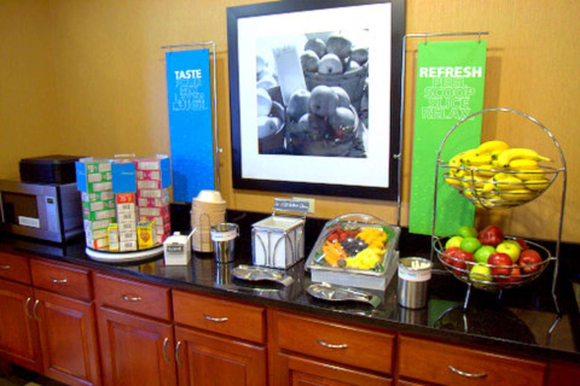 Hampton Inn & Suites, Springfield Sw Екстериор снимка