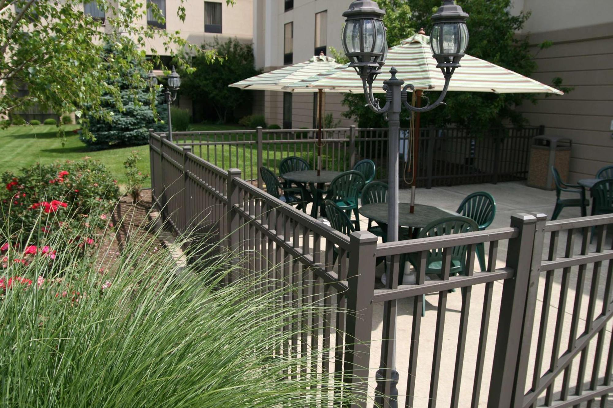 Hampton Inn & Suites, Springfield Sw Екстериор снимка