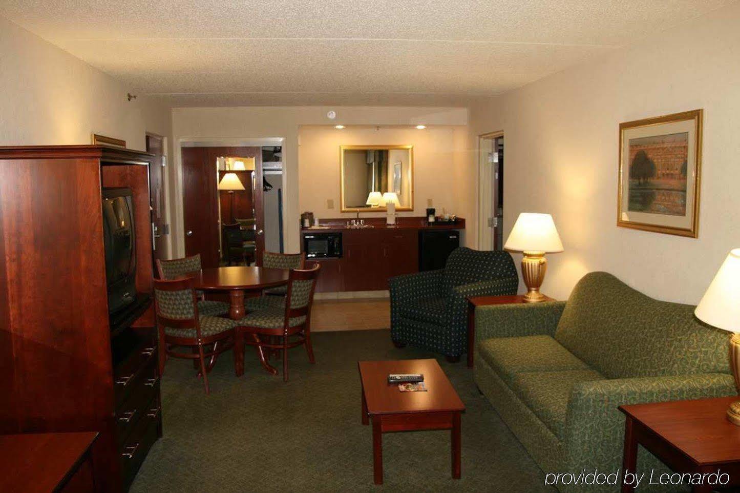 Hampton Inn & Suites, Springfield Sw Екстериор снимка